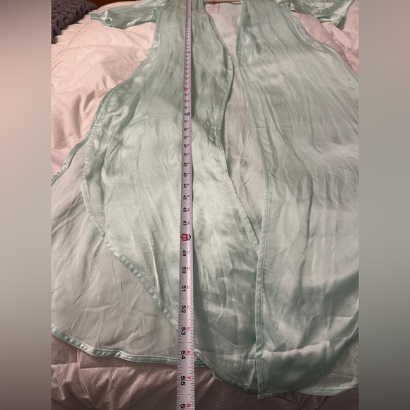 My Beachy Side Magnolia Satin Caftan - NWT - OS - Picture 12 of 13
